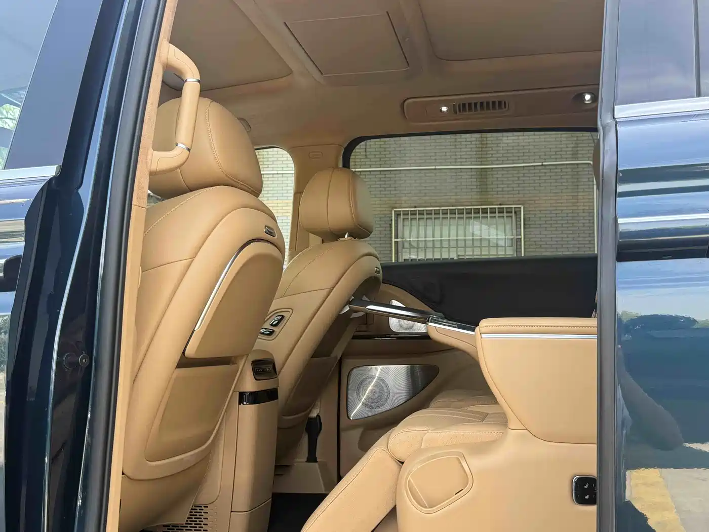 Voyah Auto Voyah Dreamer 2025 Model EV 4WD Premium QianKun Edition фото 9