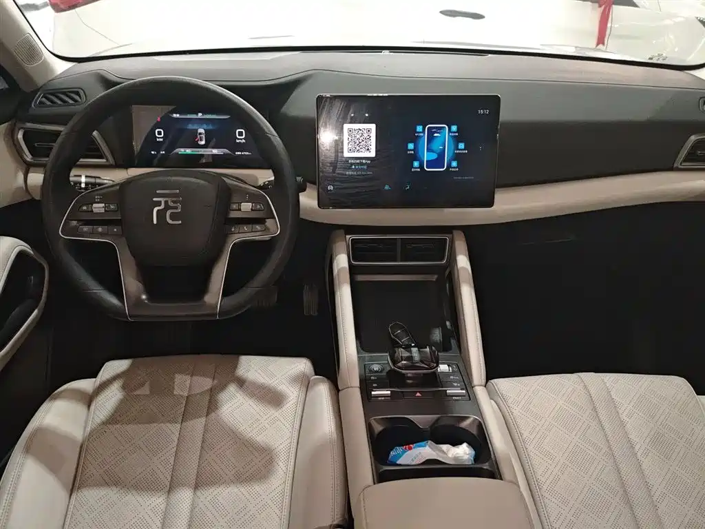 BYD Yuan UP 2024 401KM Leading Edition фото 10