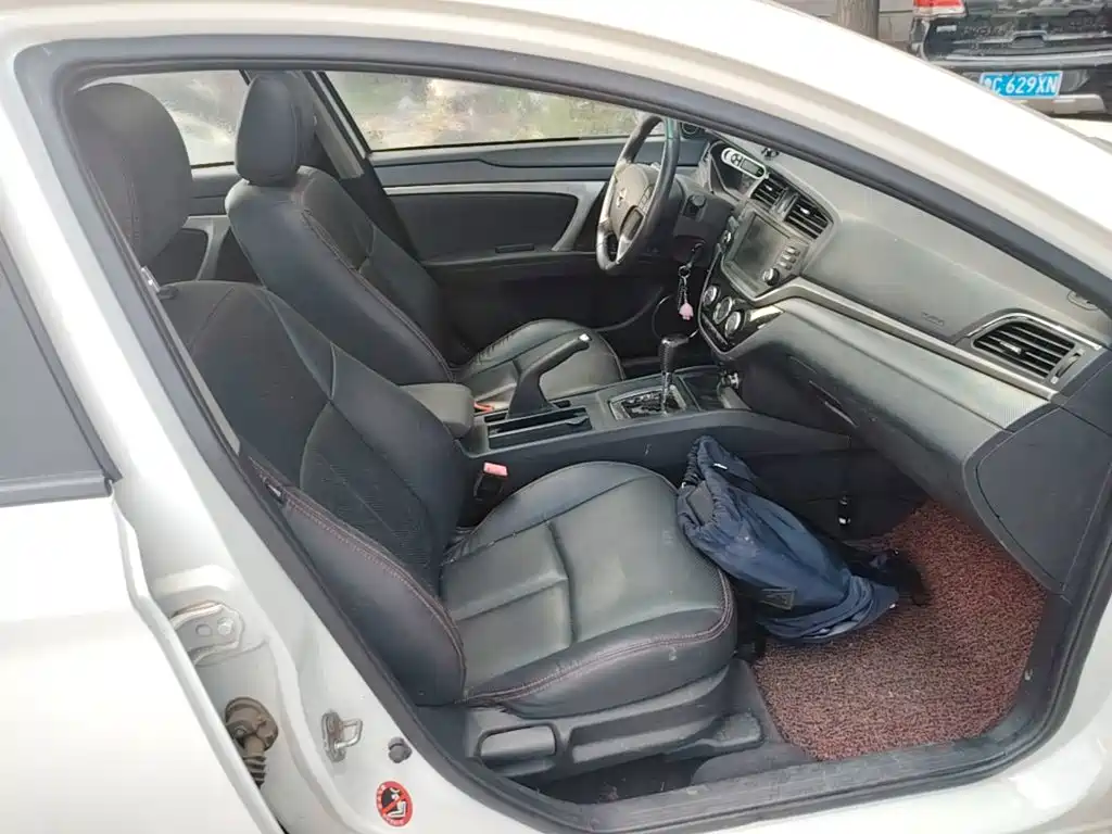 Haima M6 2015 2015 1.5T CVT Sport Intelligent