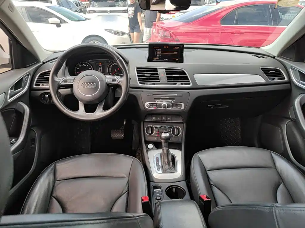 Фото 10 - Audi Q3
