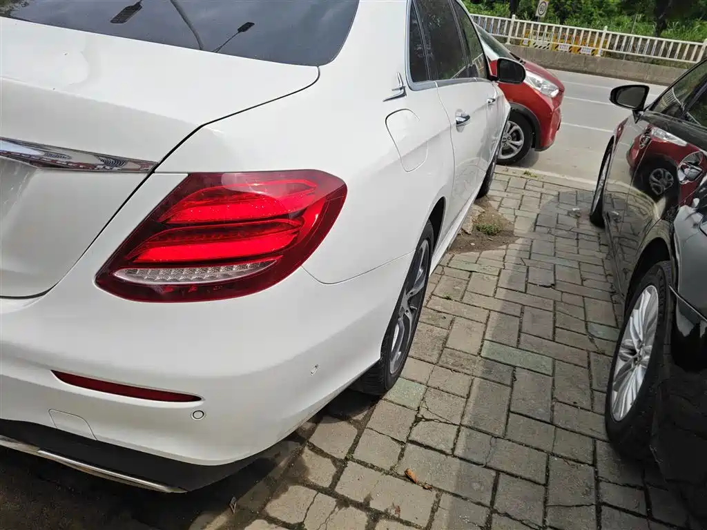 Mercedes-Benz E-Class 2019 Facelift E 300 L Sport Fashion фото 8