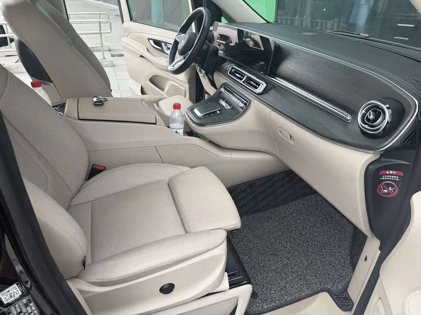 Mercedes-Benz V-Class 2025 2024 V 300 L Long Wheelbase Luxury Edition