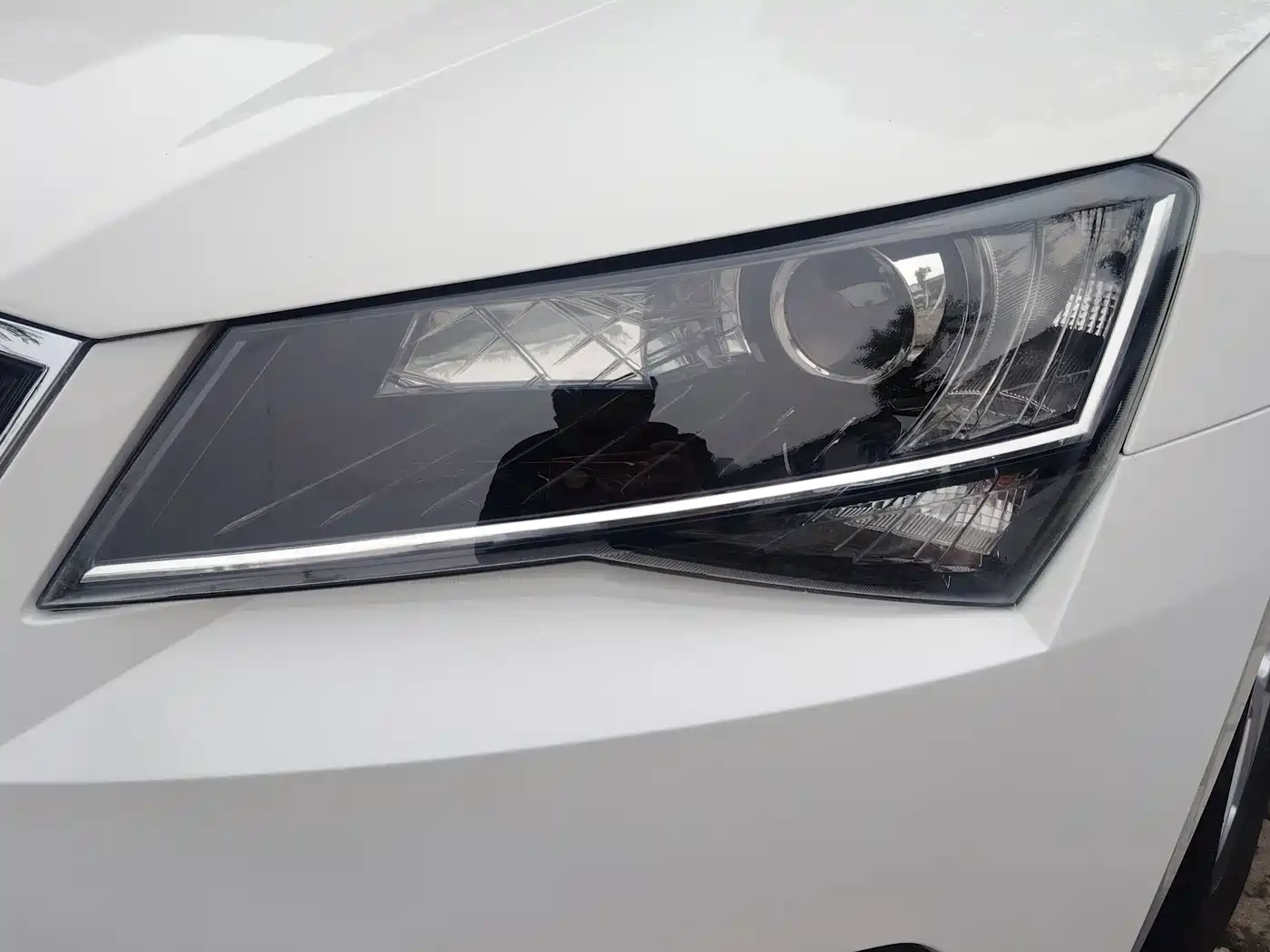 Škoda Superb 2016 TSI280 DSG Advance Edition фото 3