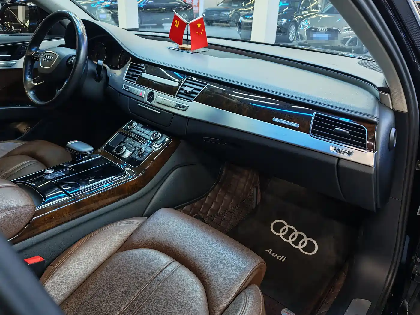 Audi A8 2017 A8L 45 TFSI quattro Comfort фото 17