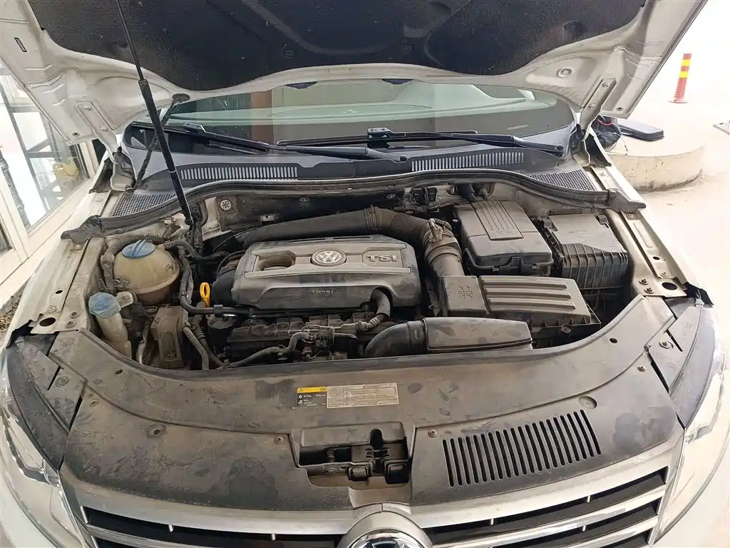 Volkswagen FAW-Volkswagen CC 2016 Model 1.8TSI Luxury фото 16