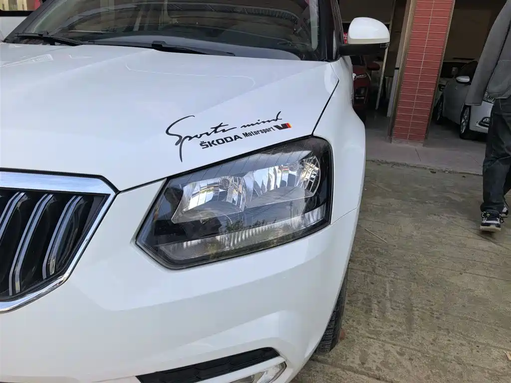 Škoda Yeti 2016 1.4TSI DSG Forward Edition фото 18