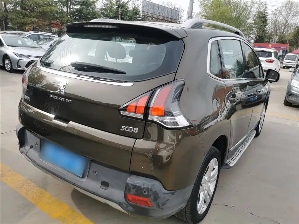 Peugeot 3008 2016 2.0L Automatic Classic Edition фото 7