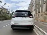 Фото 12 - Ford Edge