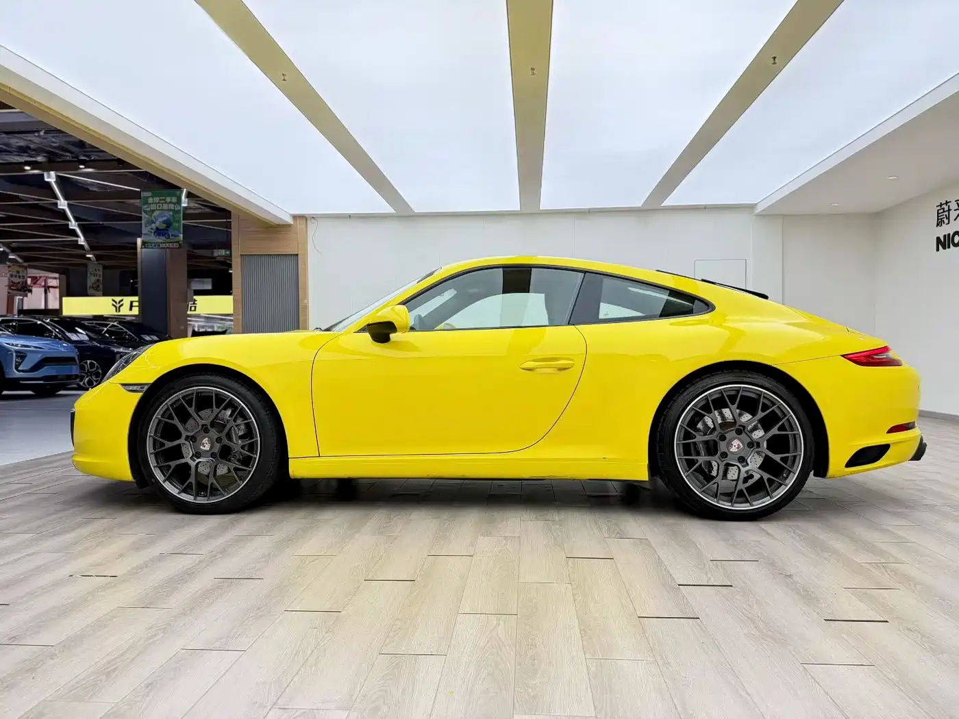 Porsche 911 2016 Carrera 3.0T фото 8