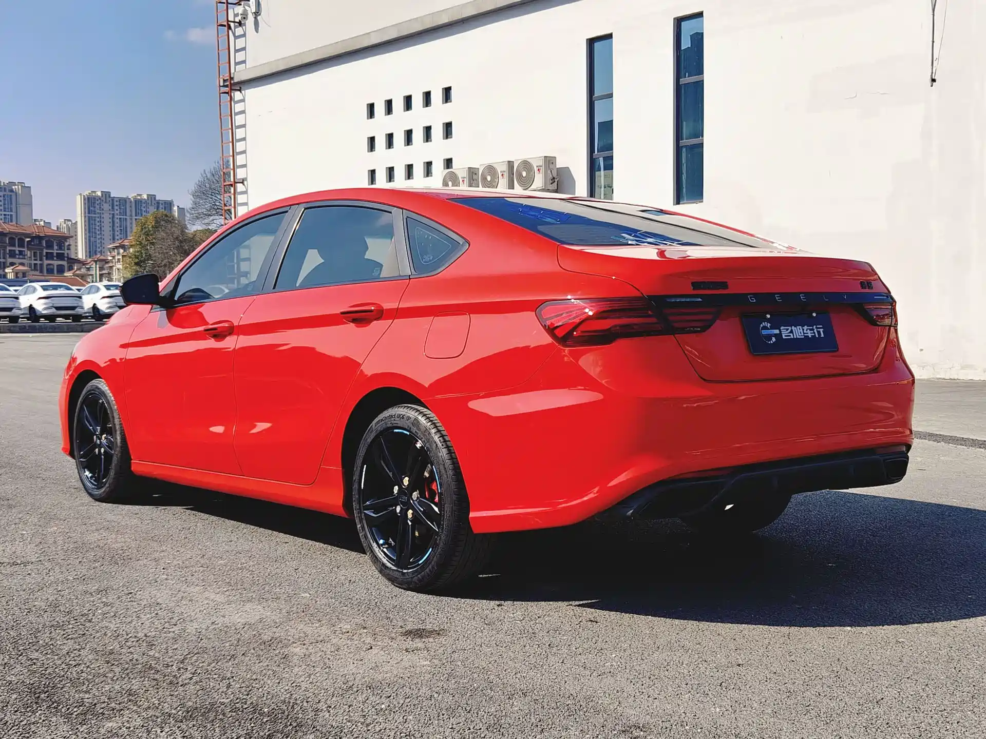 Фото 9 - Geely Binrui
