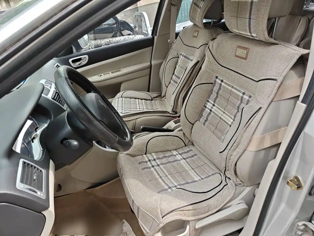 Peugeot 307 2014 2013 Hatchback 1.6L Manual Comfort