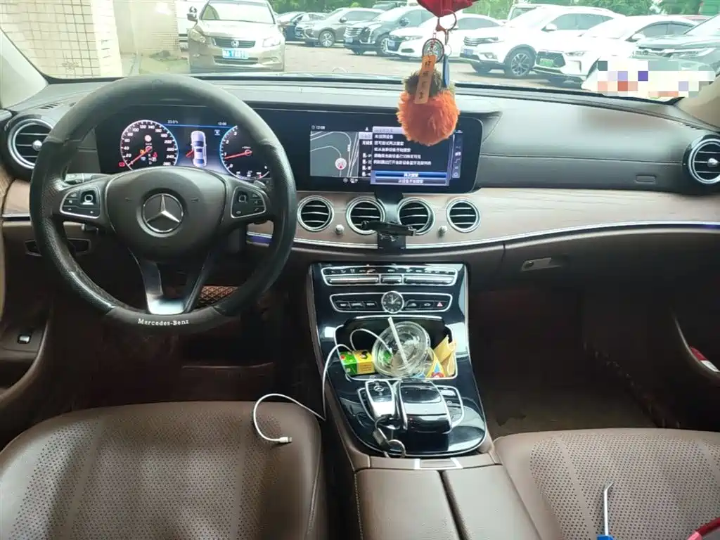 Mercedes-Benz E-Class 2016 E 300 L Fashion Type фото 10