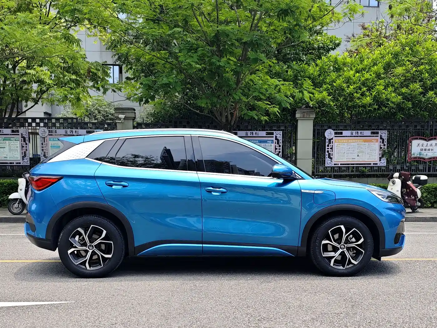 BYD Yuan PLUS 2022 430KM Luxury Model фото 6