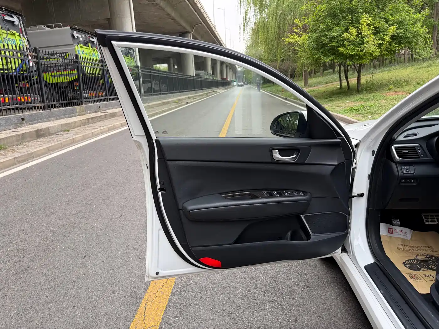 Kia K5 2016 1.6T Automatic LUX фото 11