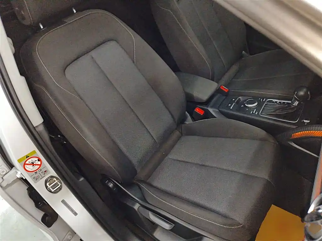 Audi Q2L 2018 35 TFSI Launch Exclusive Edition China V фото 25