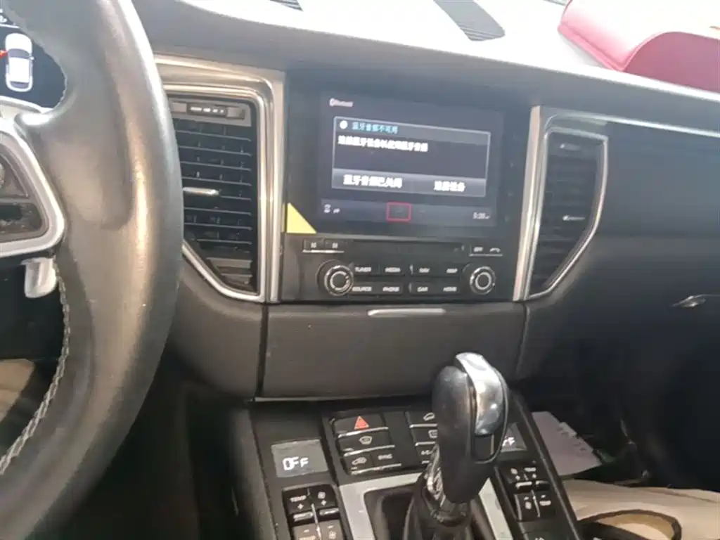 Porsche Macan 2017 Macan 2.0T фото 9