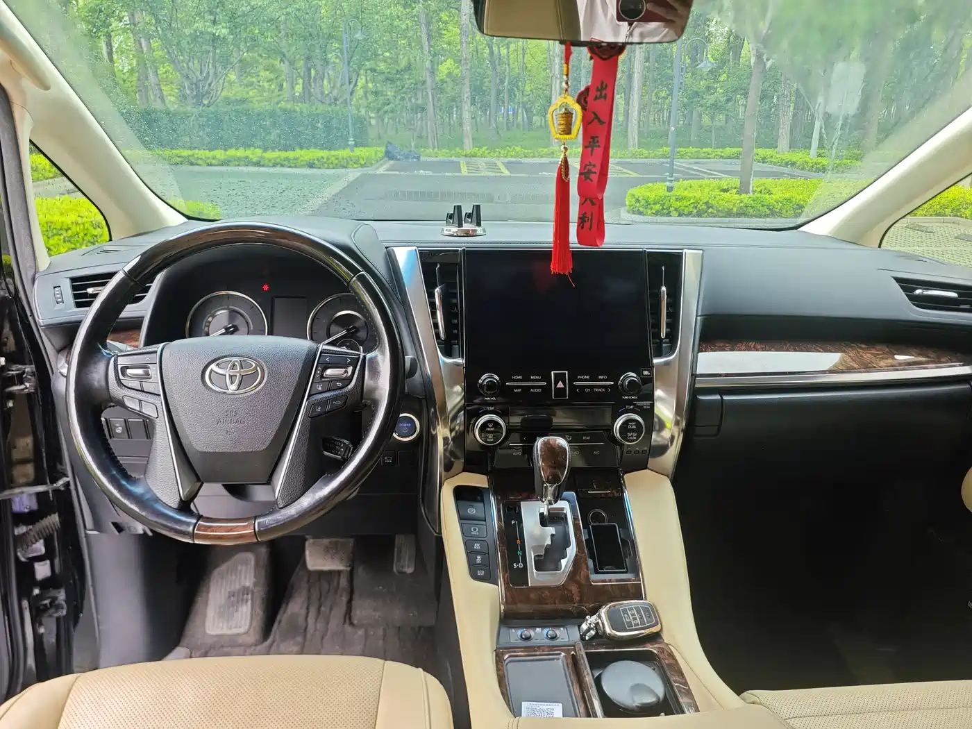 Toyota Alphard 2021 Hybrid 2.5L Premium фото 11