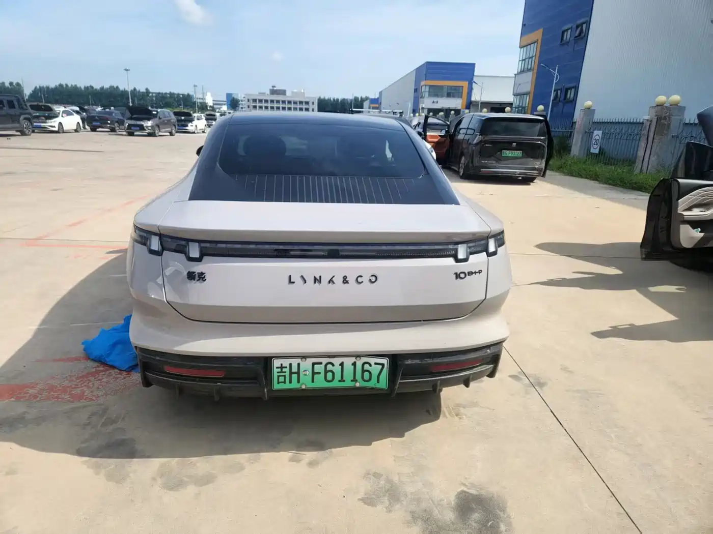 Lynk & Co 10 EM-P 2026 2025 Facelift 240 AWD Ultra