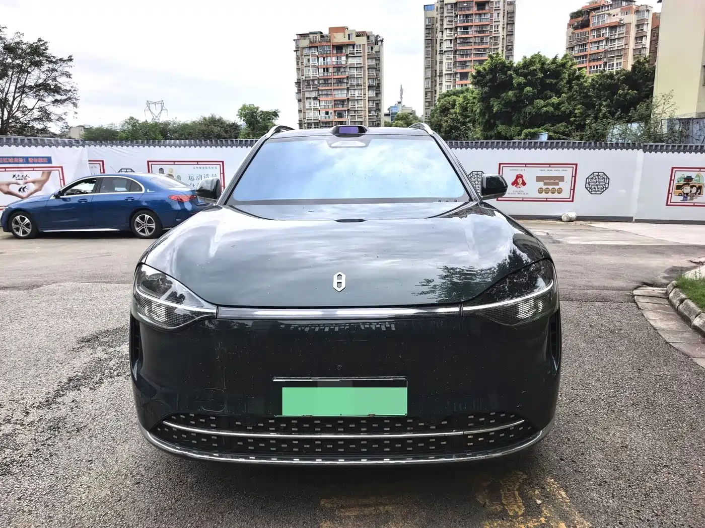 AITO Wenjie AITO M9 2024 Range Extender Max Edition 42kWh 6-seater фото 2