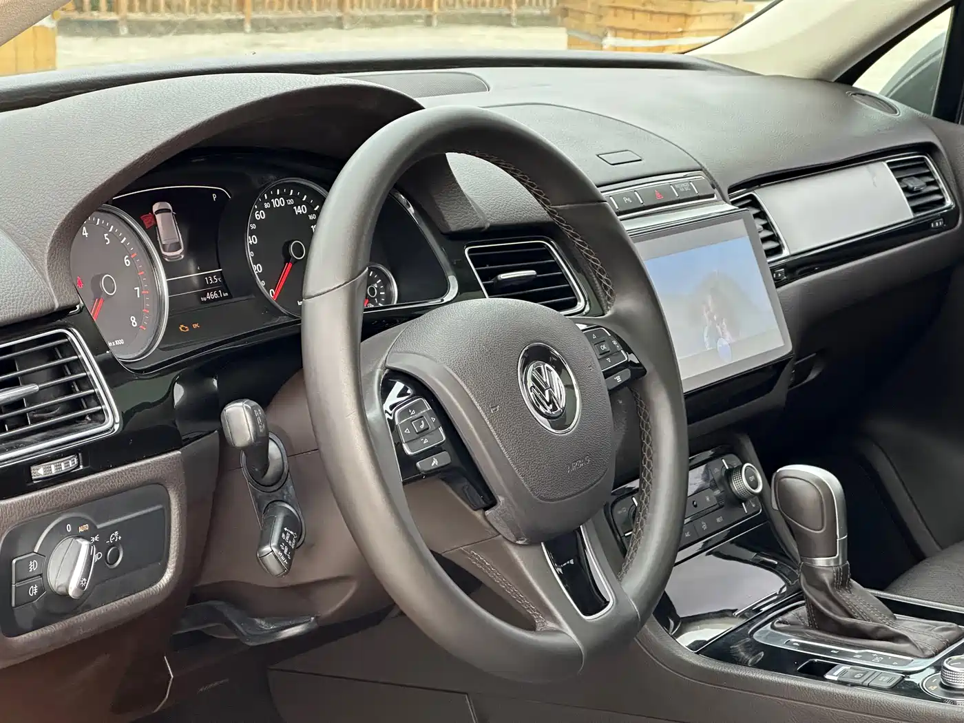 Volkswagen Touareg 2017 3.0TSI Explorer Edition фото 5