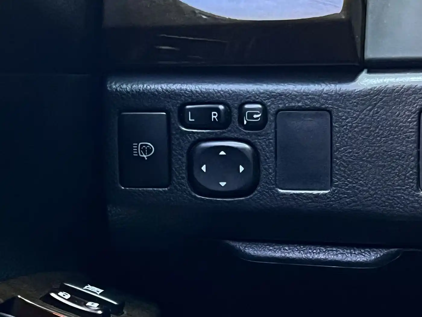Toyota Reiz 2013 2.5V Elite Edition фото 16