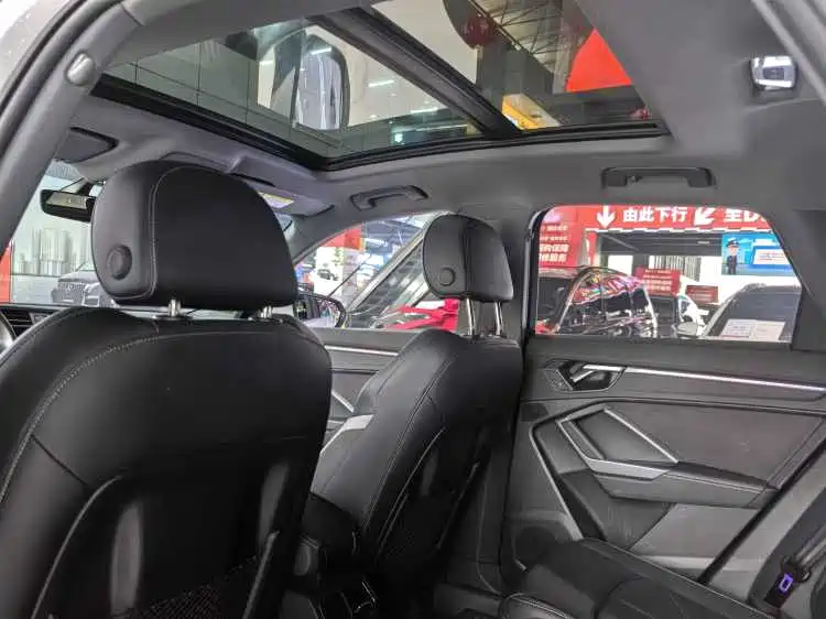 Audi Q3 2024 40 TFSI Fashion Sport фото 12