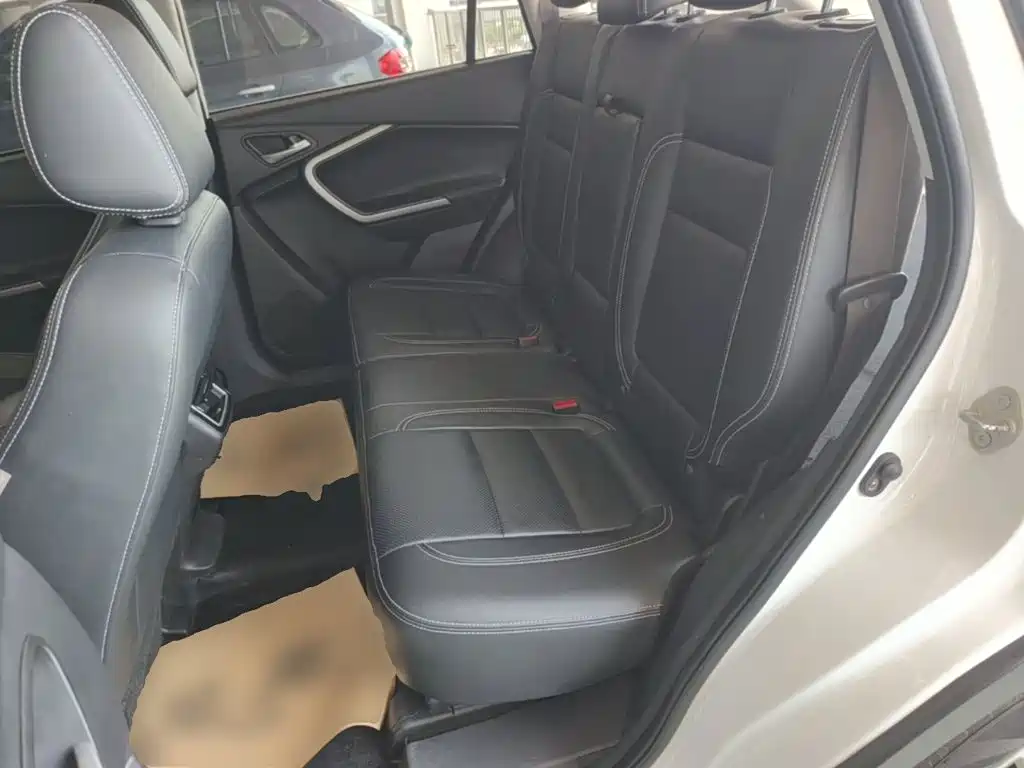 BAIC Huansu S6 2016 2017 1.5T CVT Delight