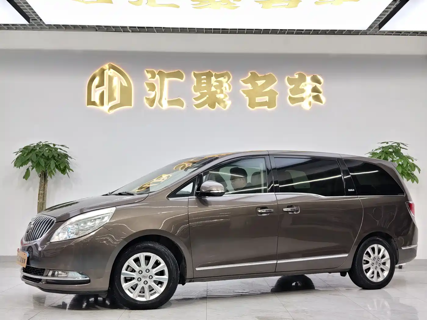 Buick GL8 2014 3.0L XT Luxury Business Flagship