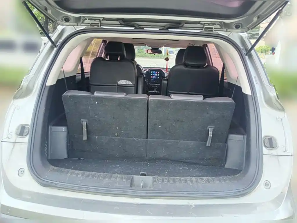 Baojun 530 2019 2020 1.5T CVT Prestige Connect 6-Seater