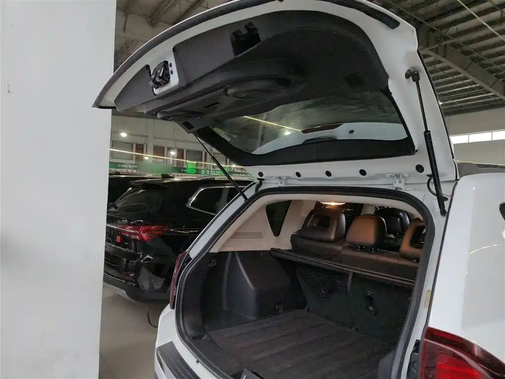 Jeep Compass (Import) 2015 2015 2.0L 2WD Luxury