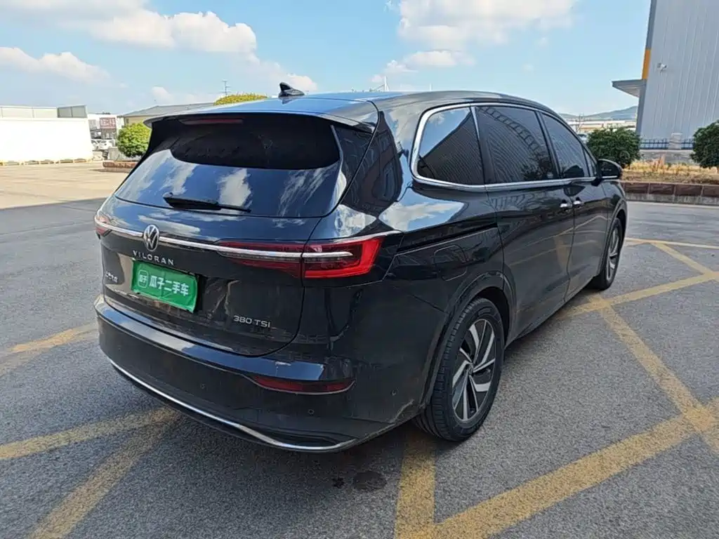 Volkswagen Viloran 2024 2023 Facelift 380TSI Prestige Edition
