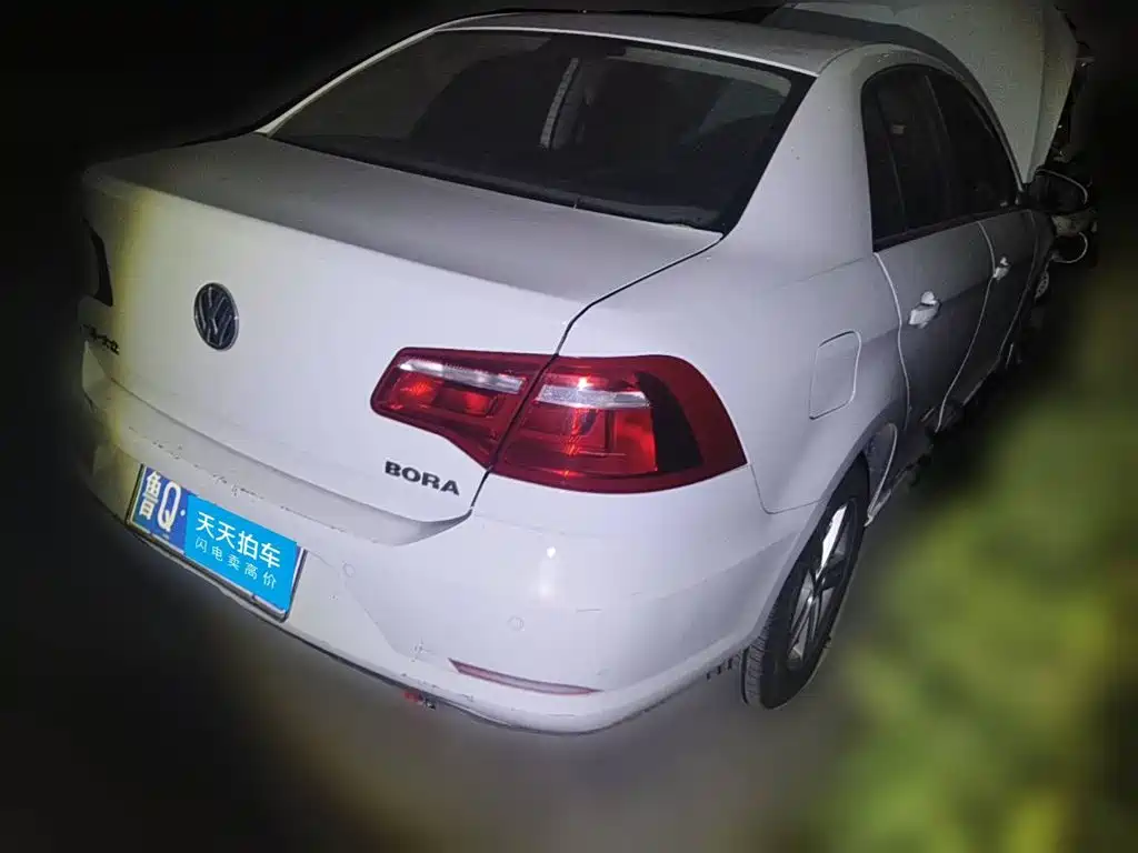 Фото 2 - Volkswagen Bora