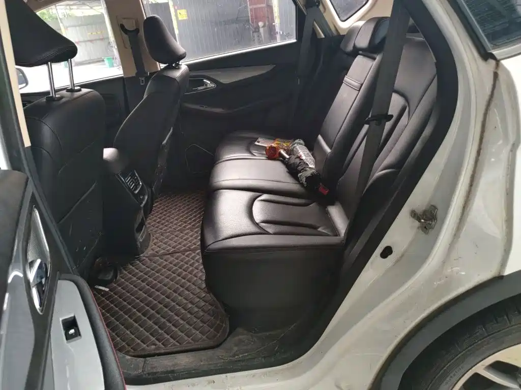 Baojun 560 2017 2016 1.8L iAMT Luxury