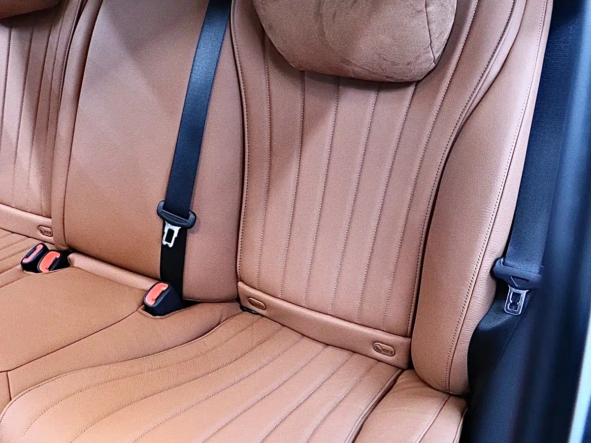 صورة 14 - Mercedes-Benz S-Class