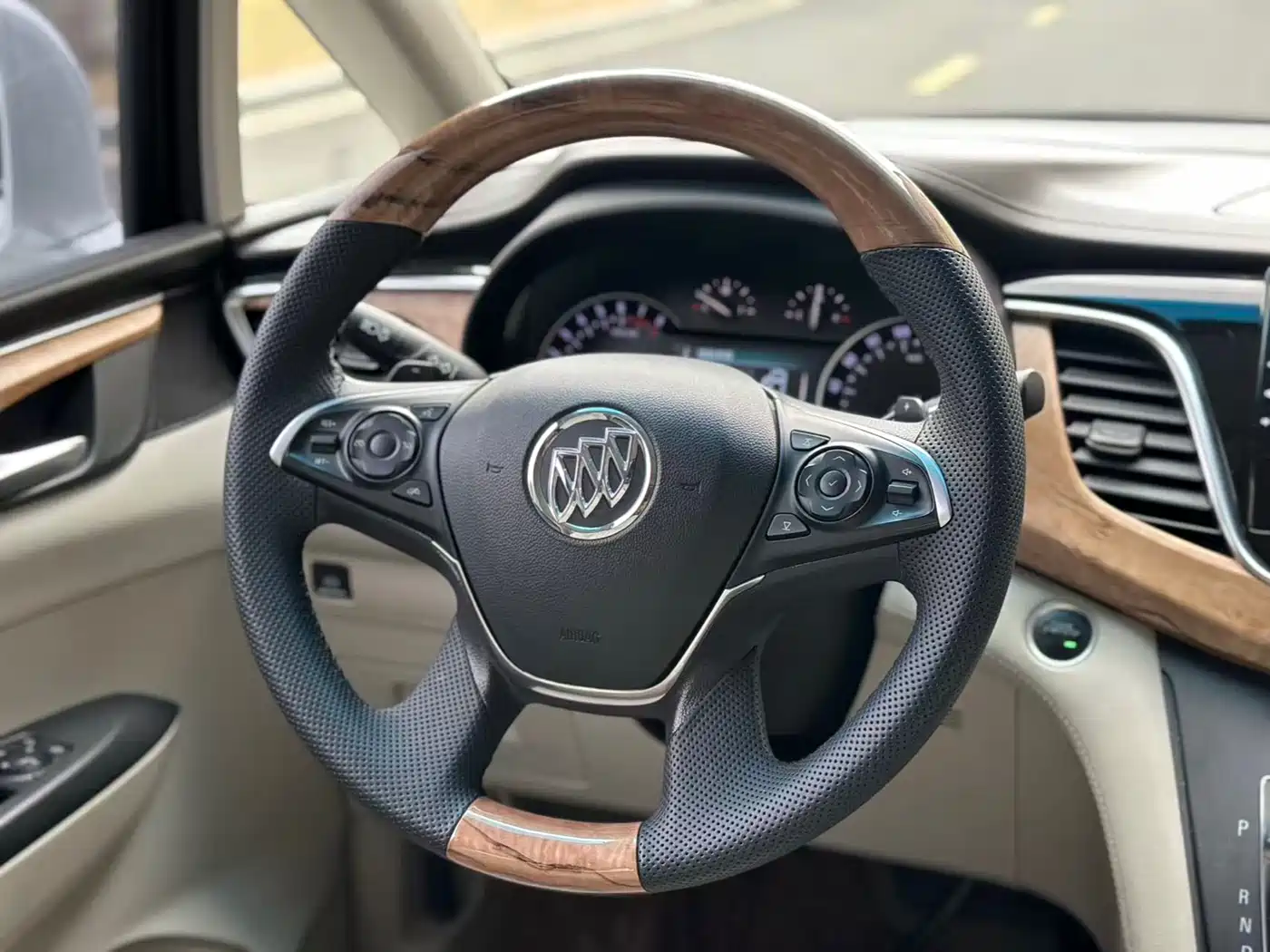 Buick GL8 2018 ES 28T Comfort Type China VI фото 5