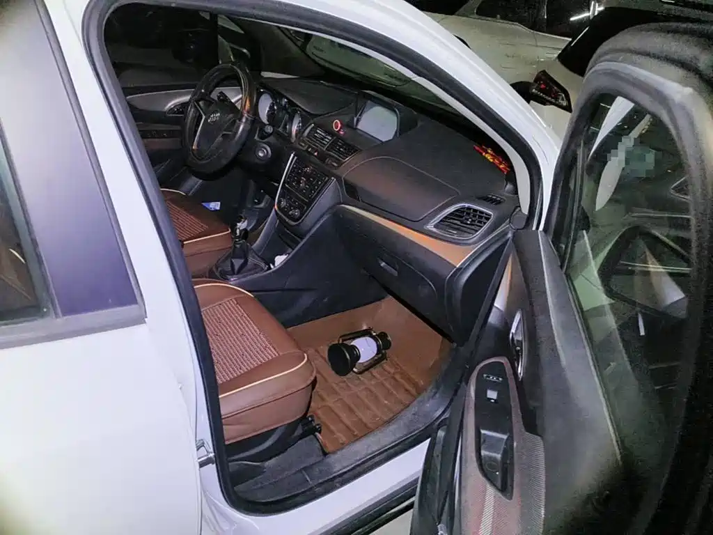 Фото 13 - Buick Encore
