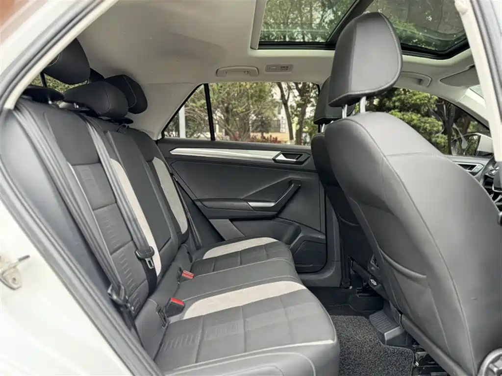 Volkswagen T-ROC 2021 Facelift 280TSI DSG 2WD Elite Smart Connect Edition фото 15