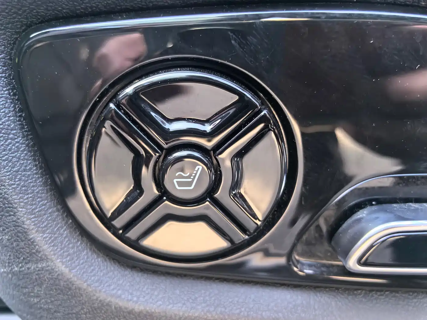 BYD Tang New Energy 2022 DM-p 215KM AWD Flagship фото 17