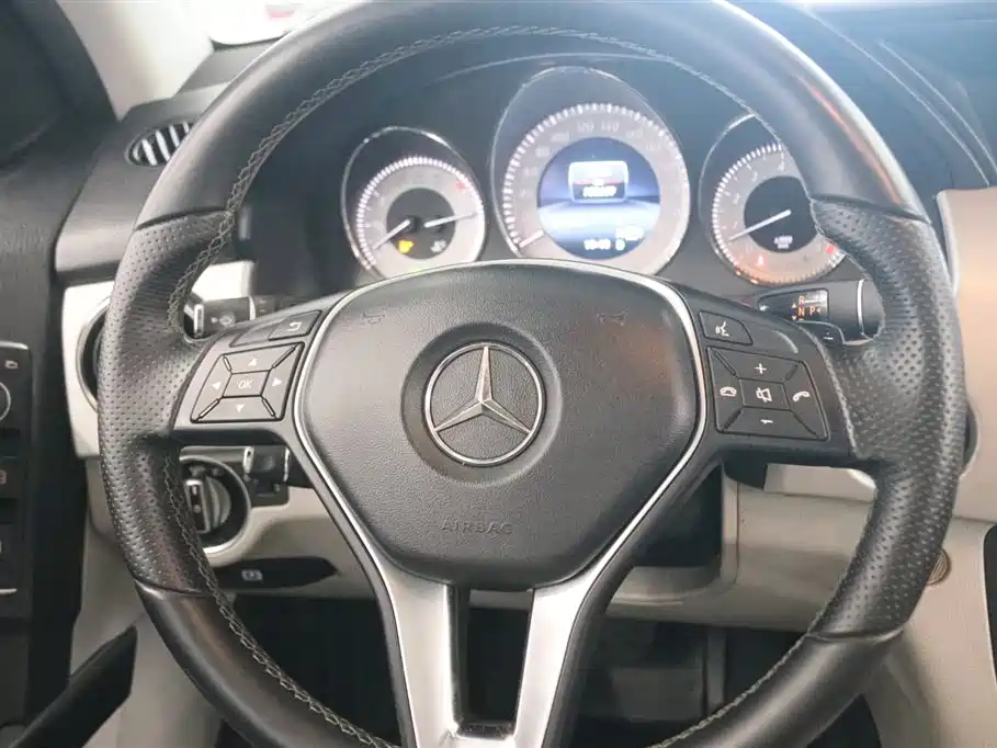 Mercedes-Benz GLK-Class 2013 GLK 300 4MATIC Dynamic Sunroof фото 6