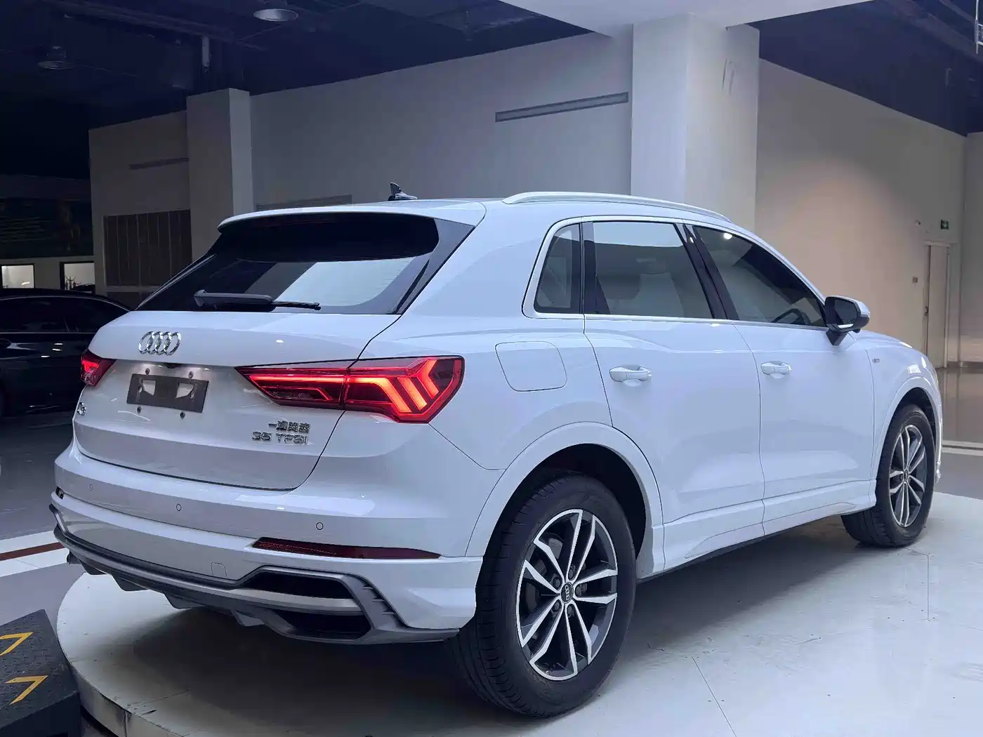 Audi Q3 2022 35 TFSI Progressive Dynamic фото 6