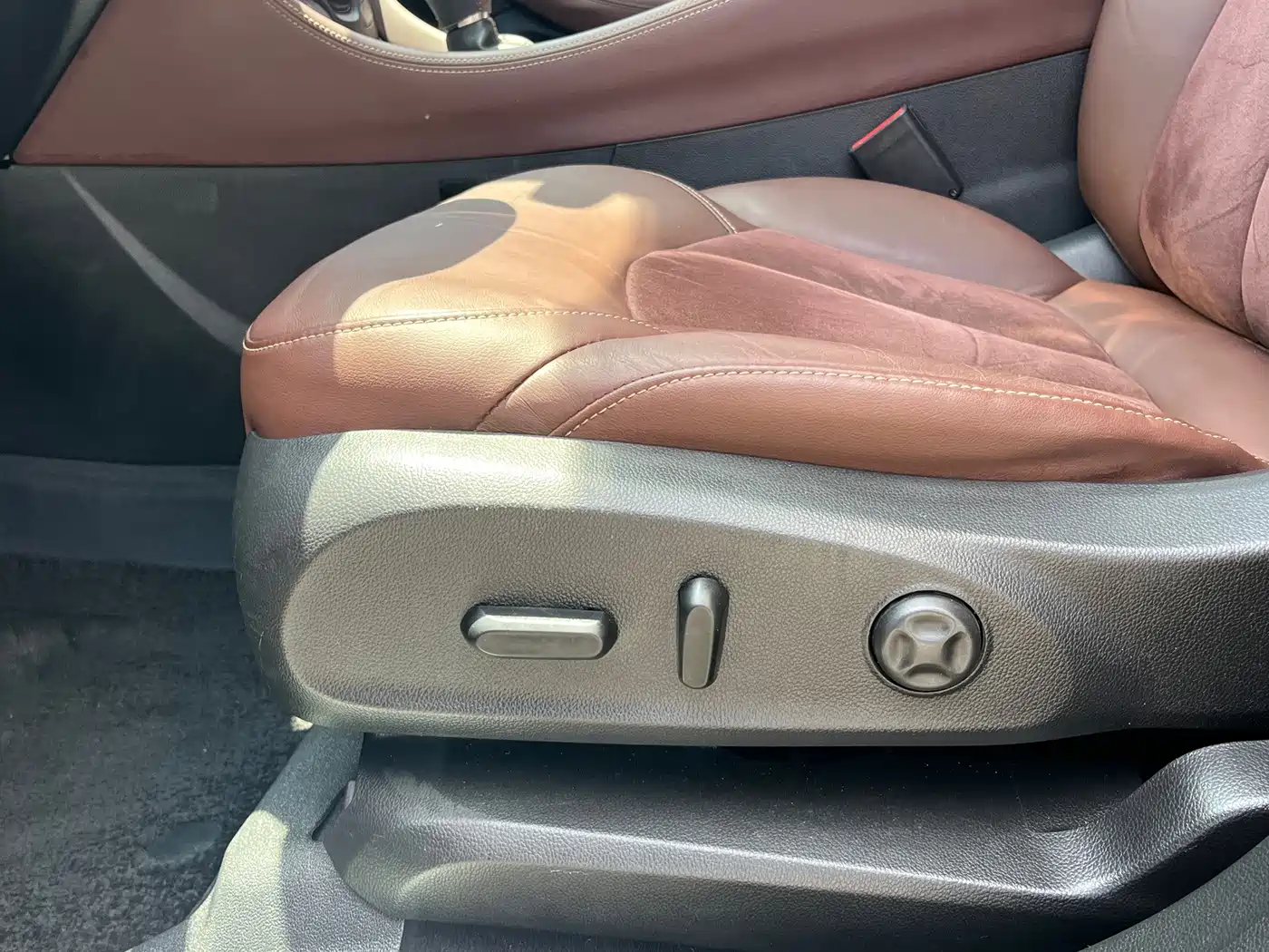 Фото 13 - Buick Envision Plus