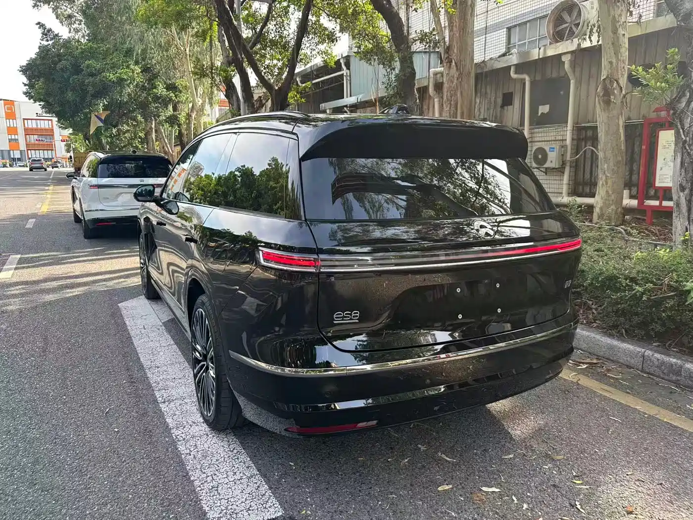 NIO ES8 2026 2025 Model 6-Seat Executive Luxury Edition