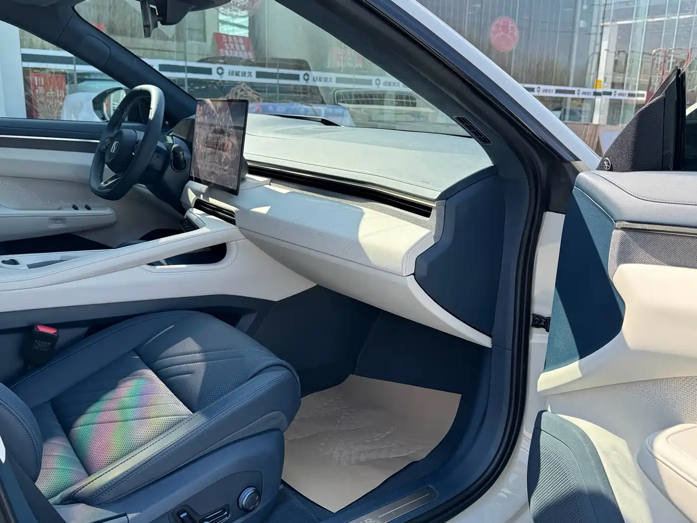 ZEEKR EXTREME KRYPTON 001