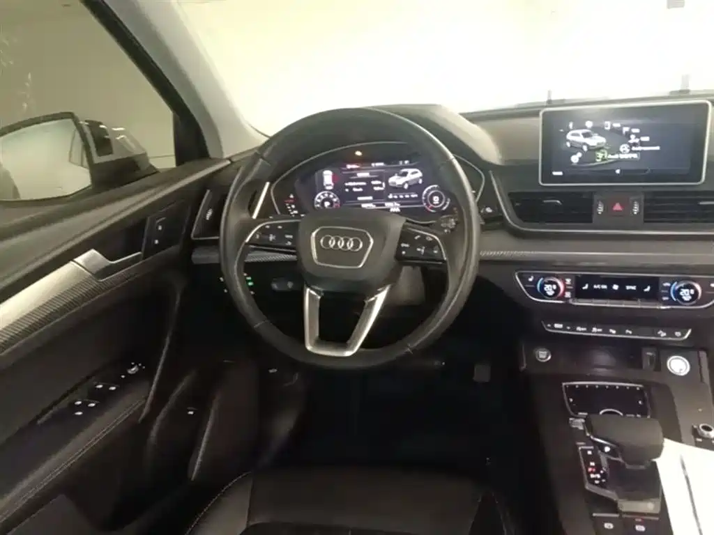Audi Q5L 2020 45 TFSI Exclusive Fashion фото 17