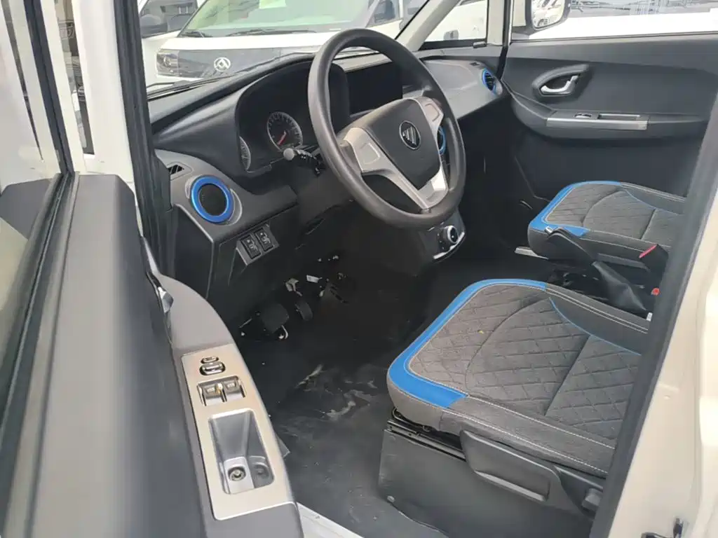 Foton Zhilan Jingling E7 2025 2024 Pure Electric Van Flat Roof 2-seater CATL 46.36kWh