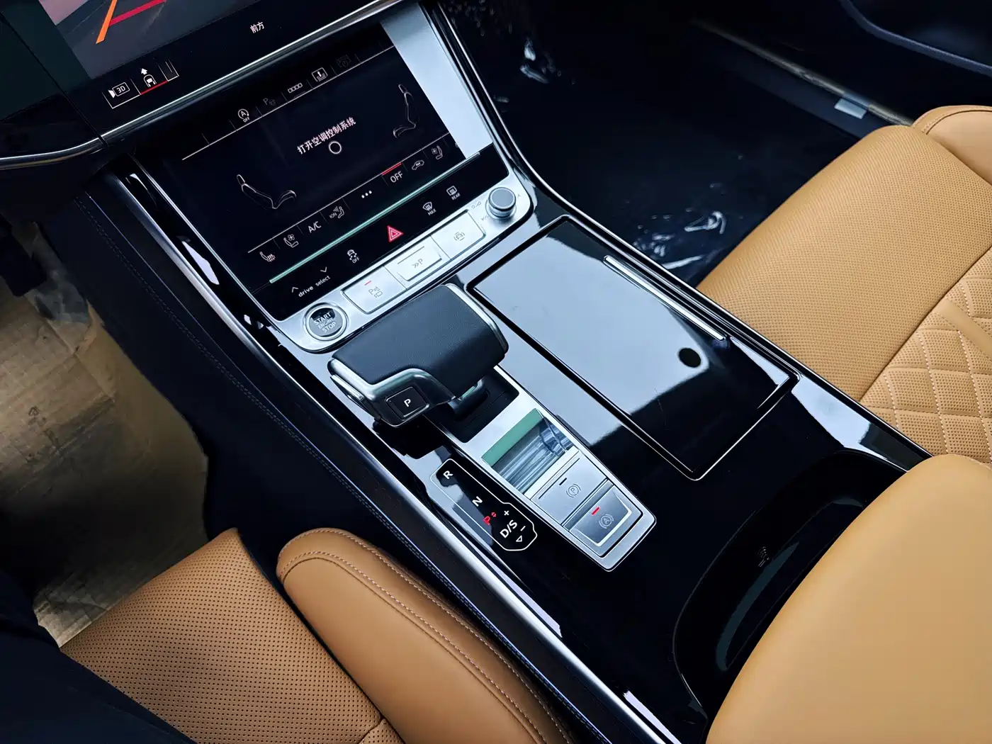 Audi A8 2025 A8L 50 TFSI quattro Exclusive Selection фото 27