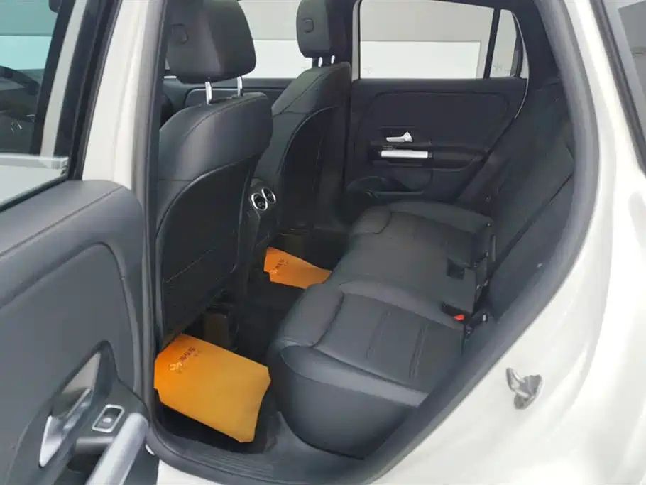 Mercedes-Benz GLA 2022 Facelift GLA 200 фото 11