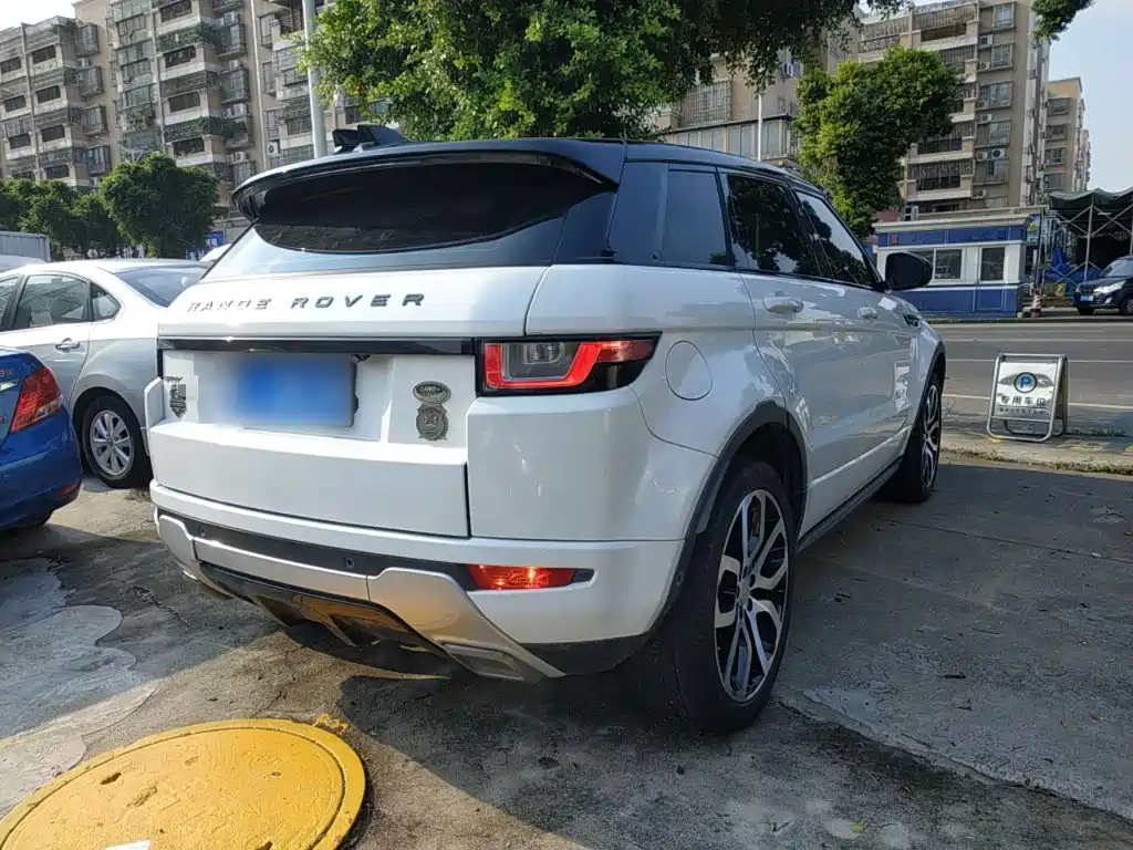 Photo 23 - Land Rover Range Rover Evoque