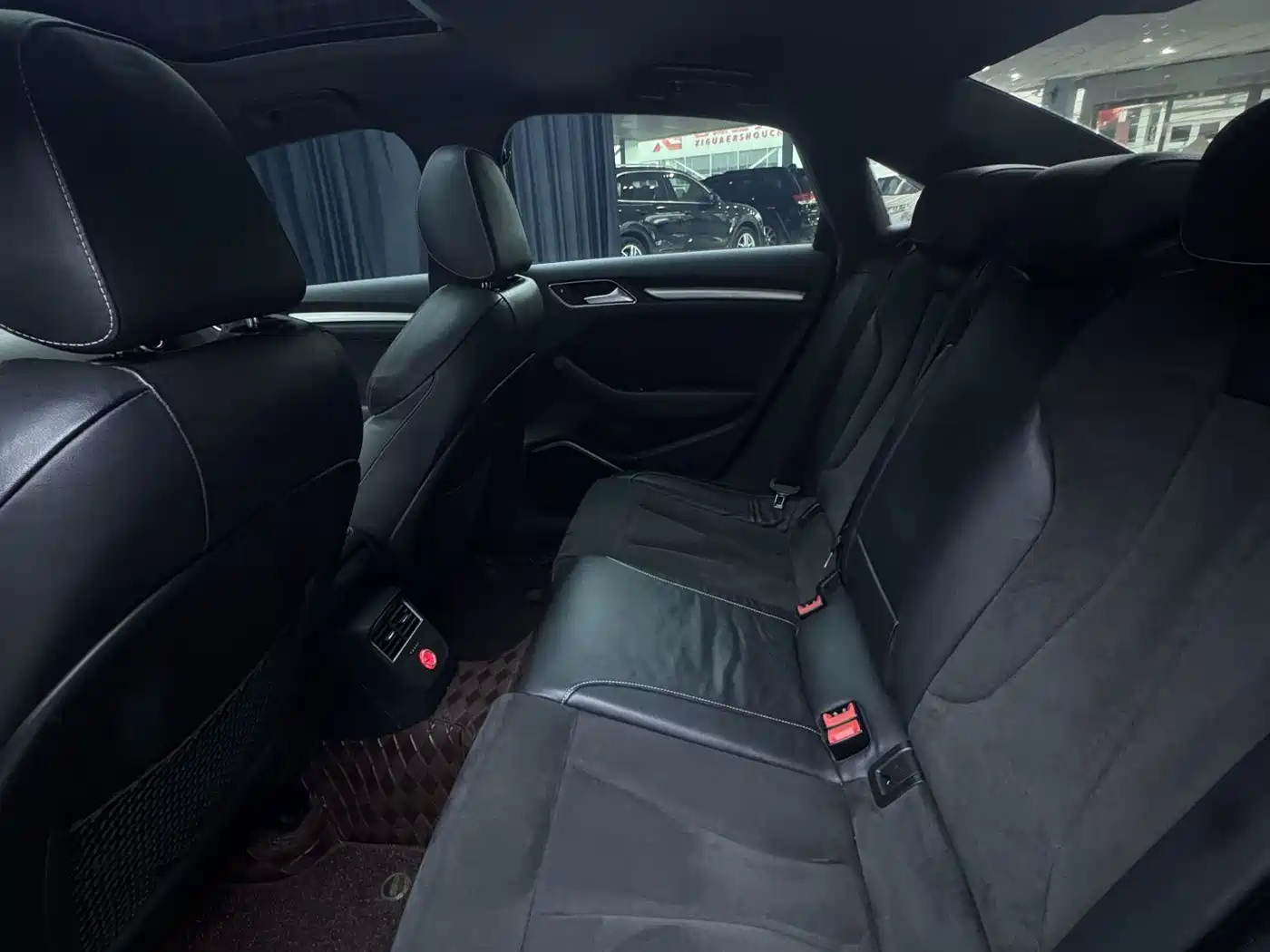 Audi S3 2015 S3 2.0T Limousine фото 12