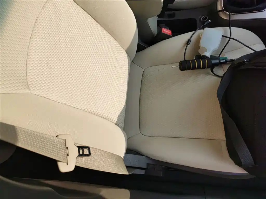 Chevrolet Cruze 2015 1.5L Classic SL MT фото 25